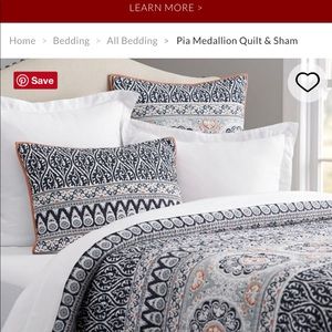 Pia Medallion Quilt from Pottery Barn (with shams)